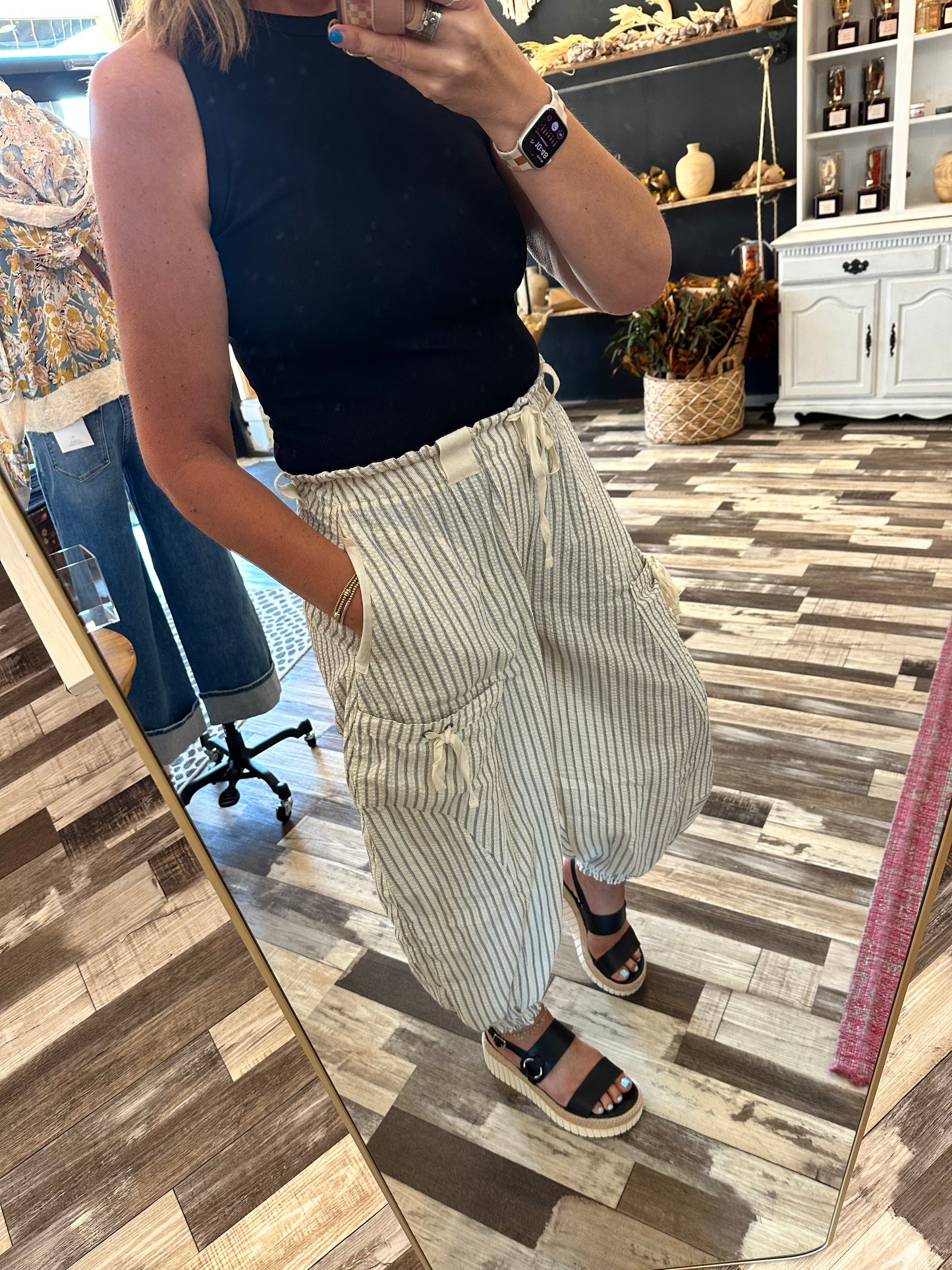 Audrey Barrel Pants
