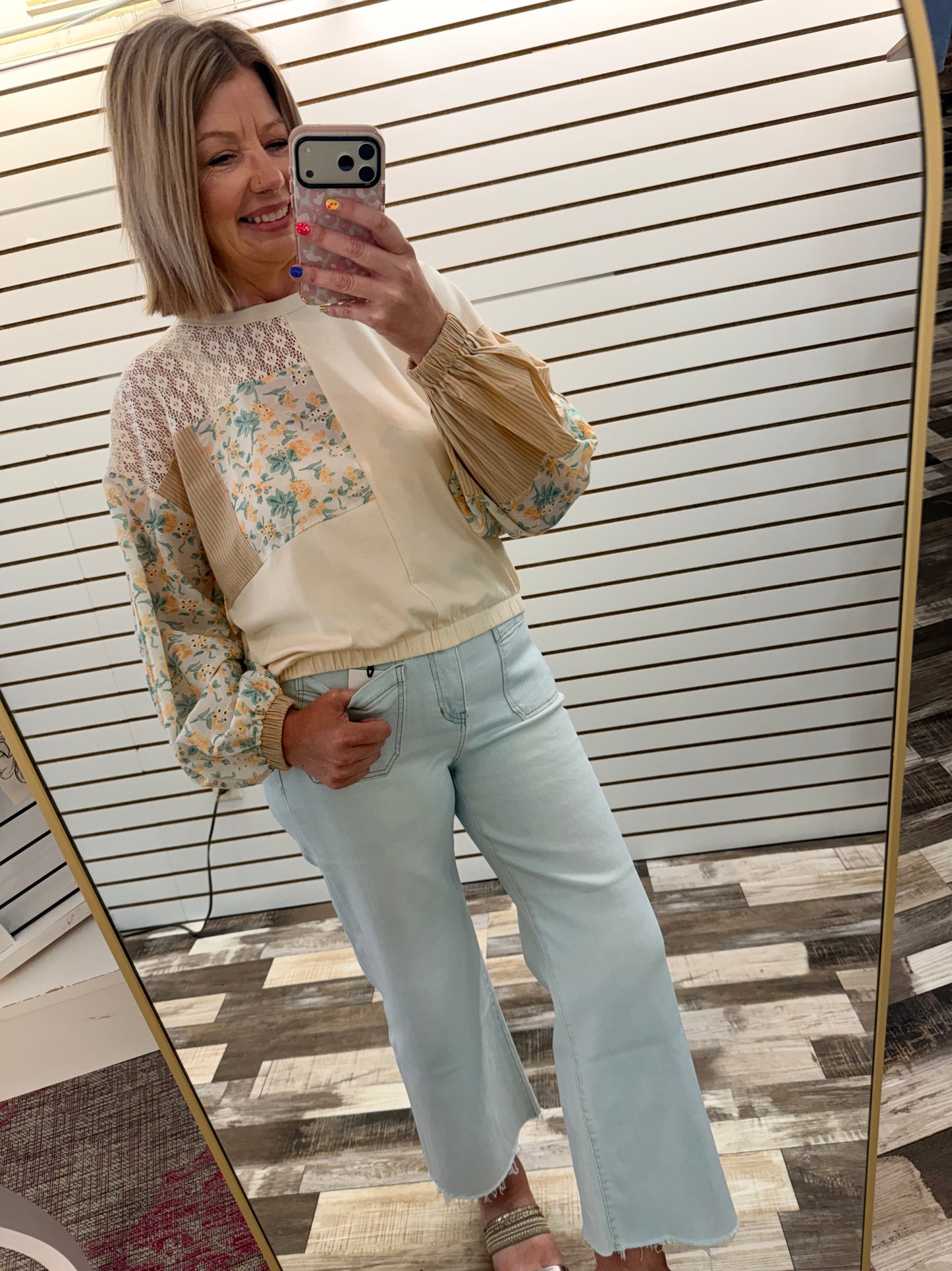 Easy Breezy Floral Print Eyelet Patchwork Balloon Sleeve Top
