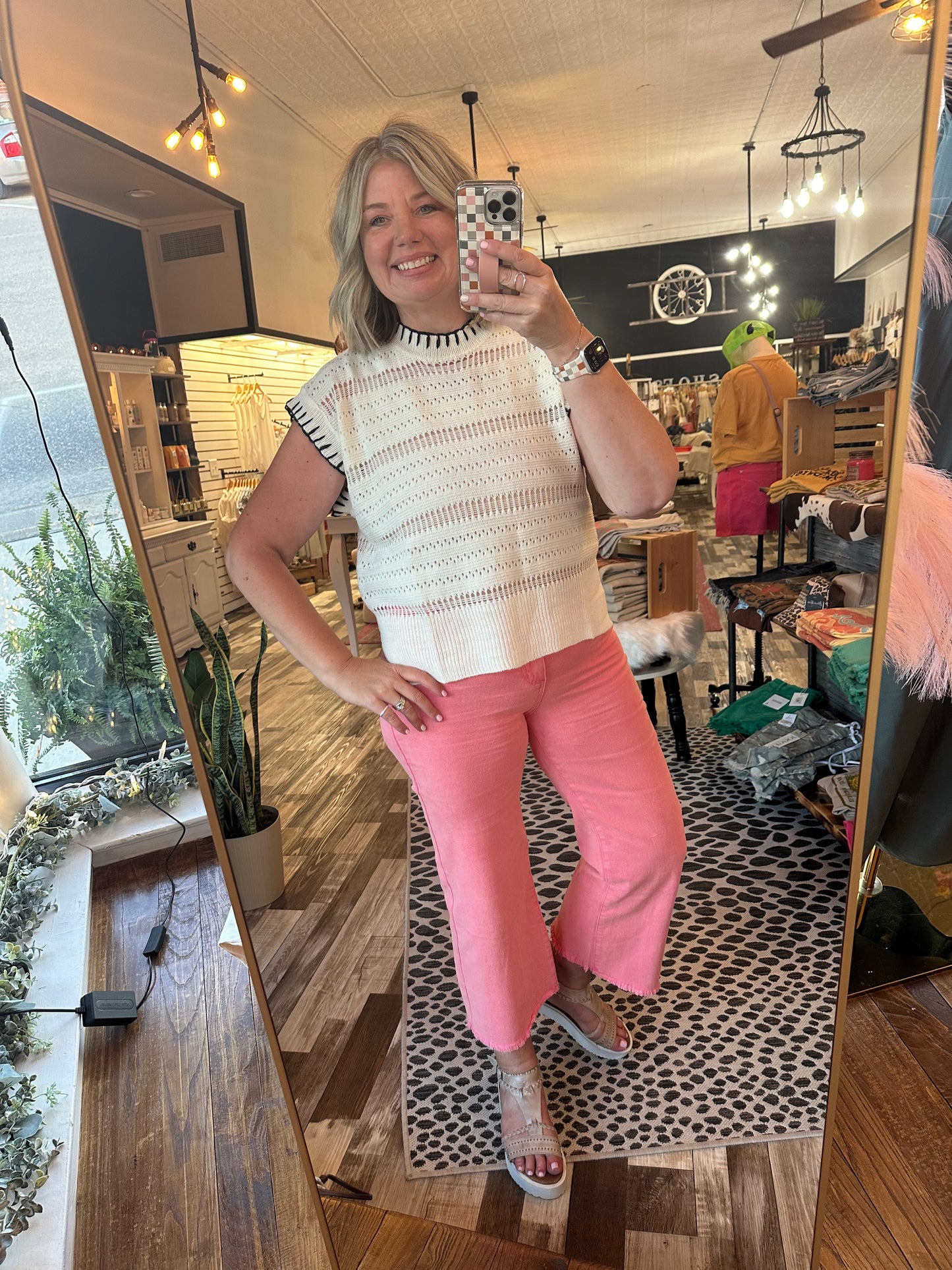 Crushing Summer Cropped Frayed Hem Jeans