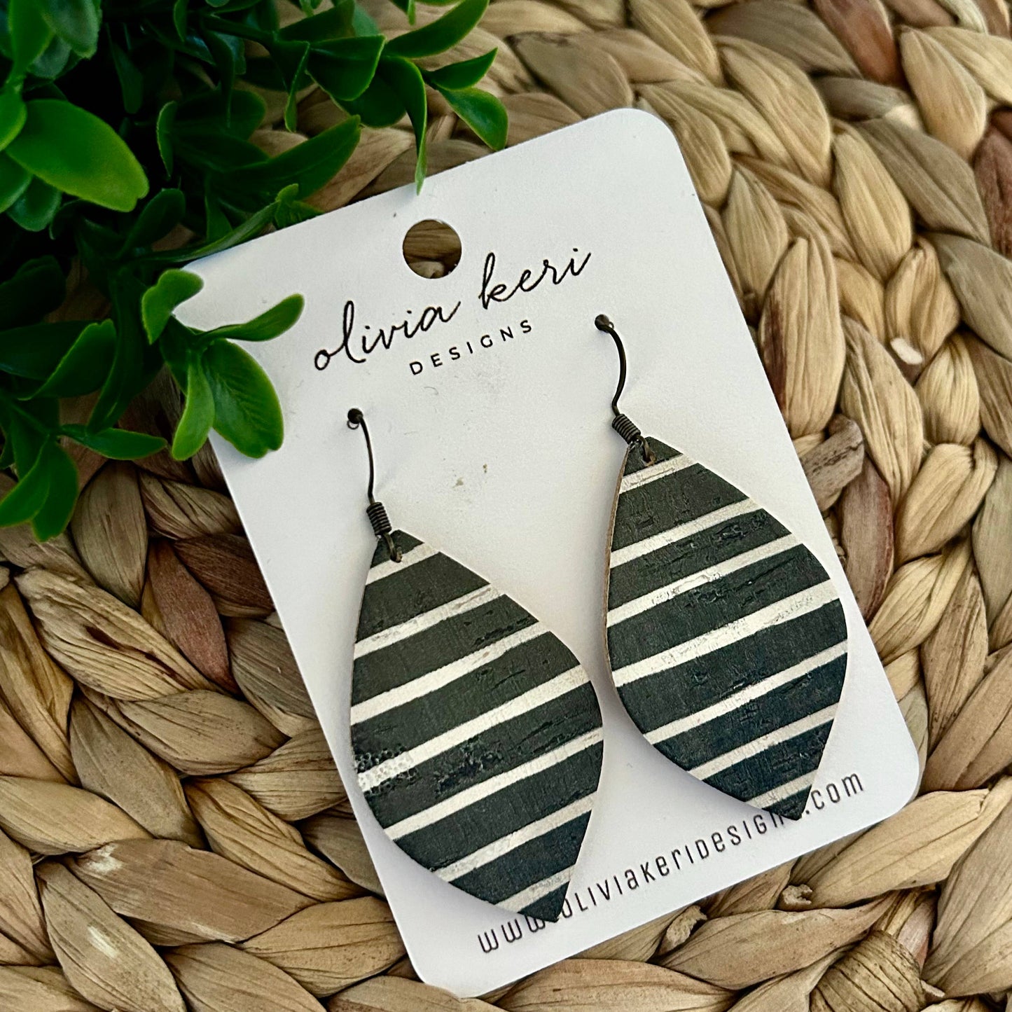 Olivia - Black Stripes