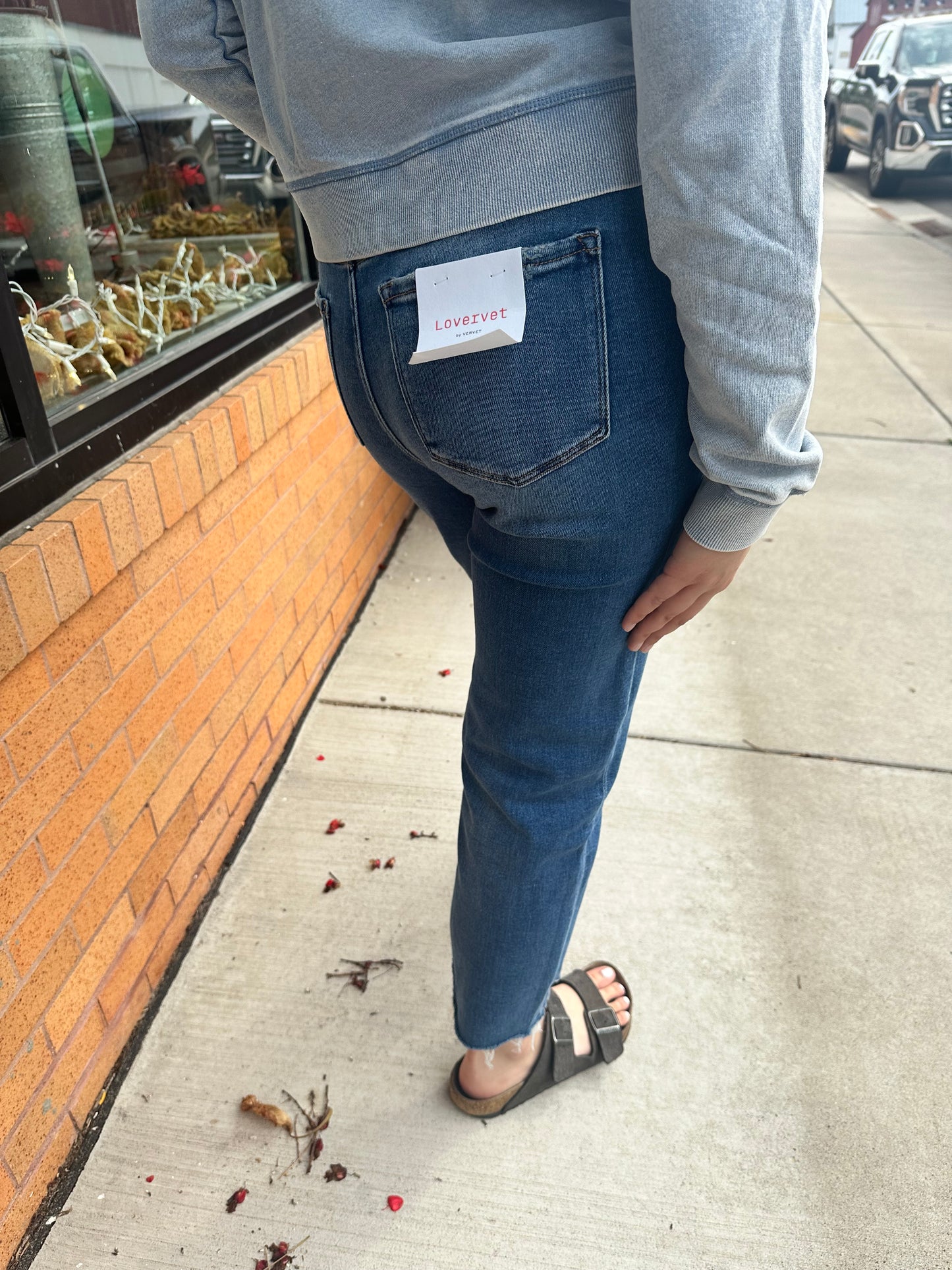 Lovervet High Rise Frayed Hem Crop Straight Jeans