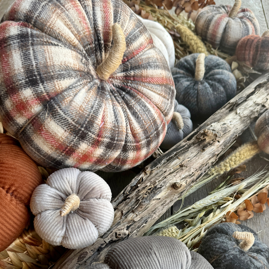 Sienna Plaid Pumpkin