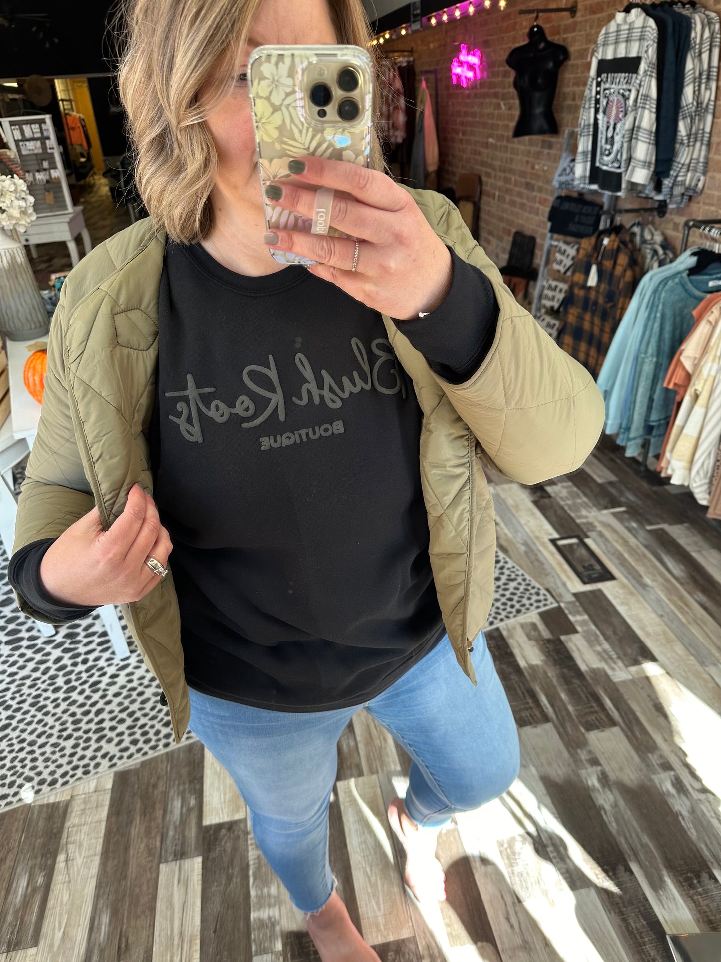Blush Roots Sweatshirt - Black