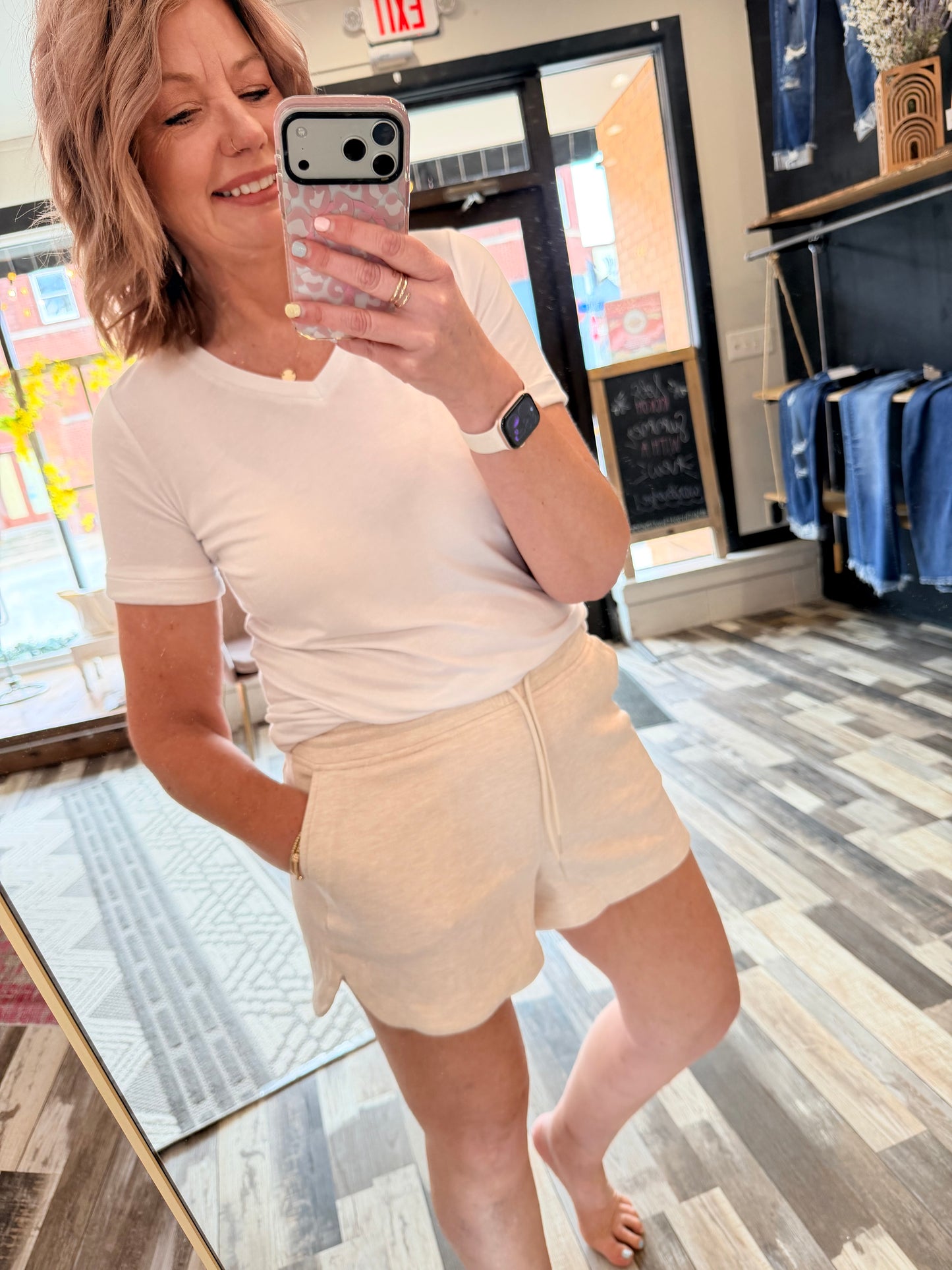 Scuba Elastic Waistband Shorts w/Pockets
