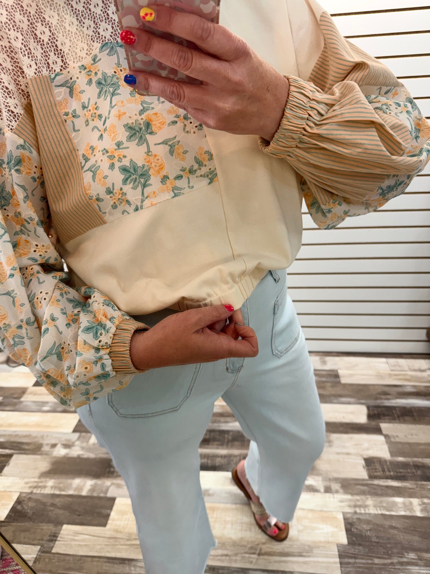 Easy Breezy Floral Print Eyelet Patchwork Balloon Sleeve Top