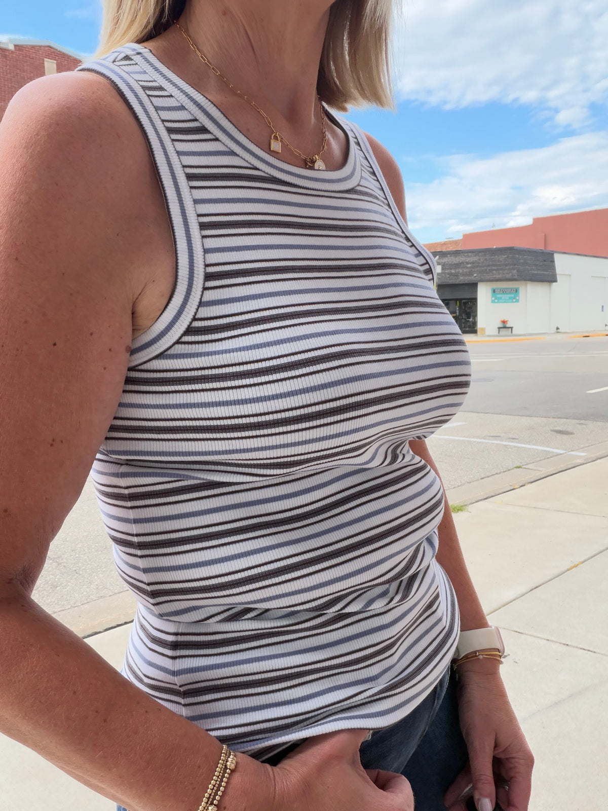 Thread & Supply Edlin Tank