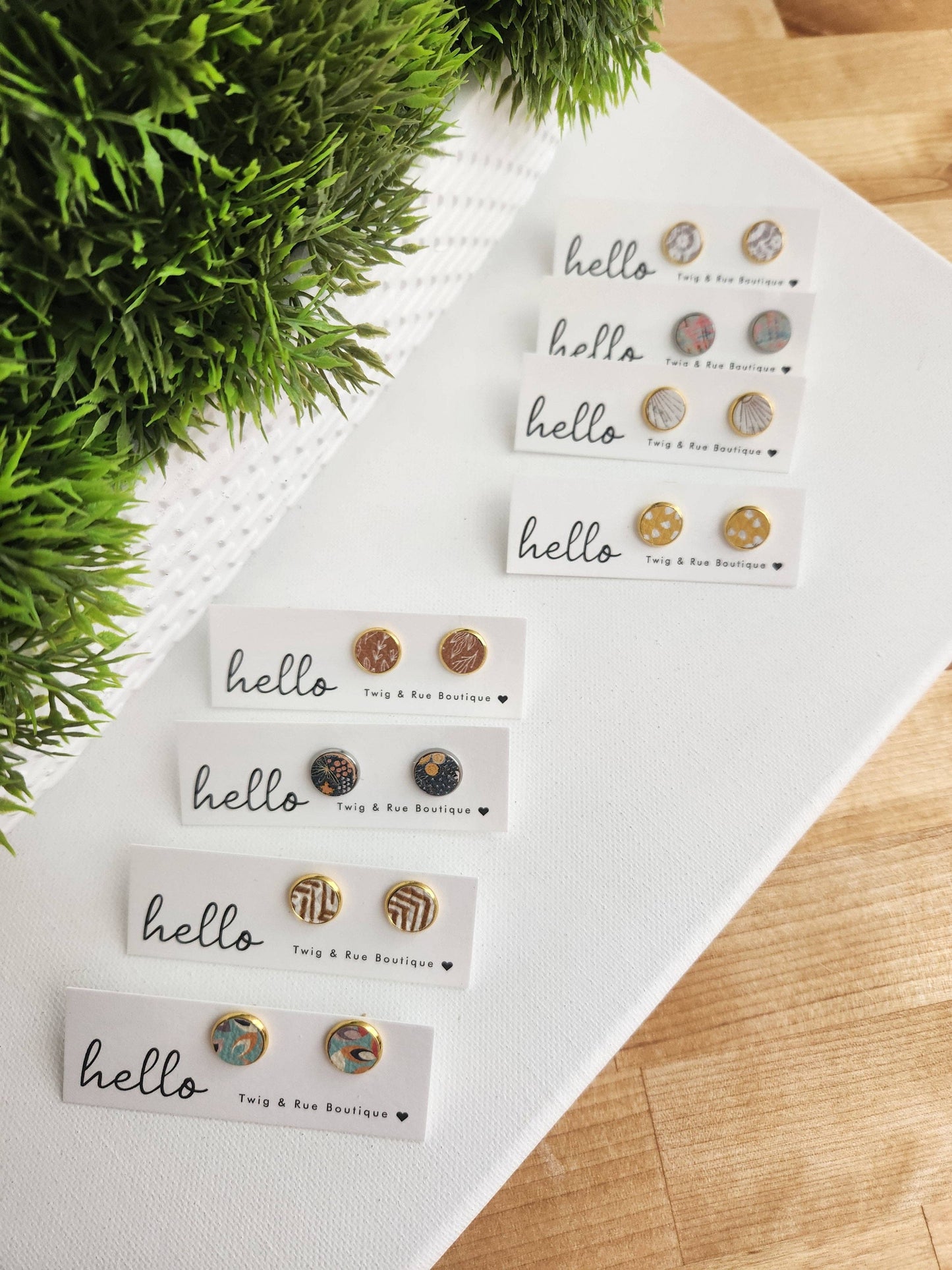 Twig & Rue - Leather button studs| Pattern collection: Grey lace