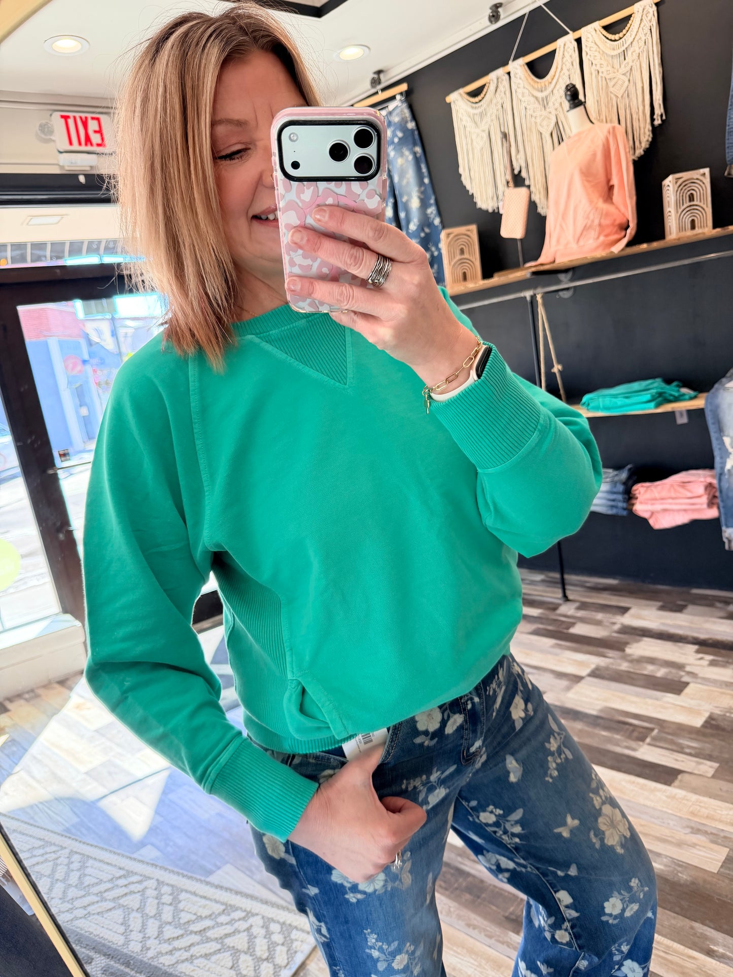 The Julia Acid Washed Sweatshirts w/Side Rib