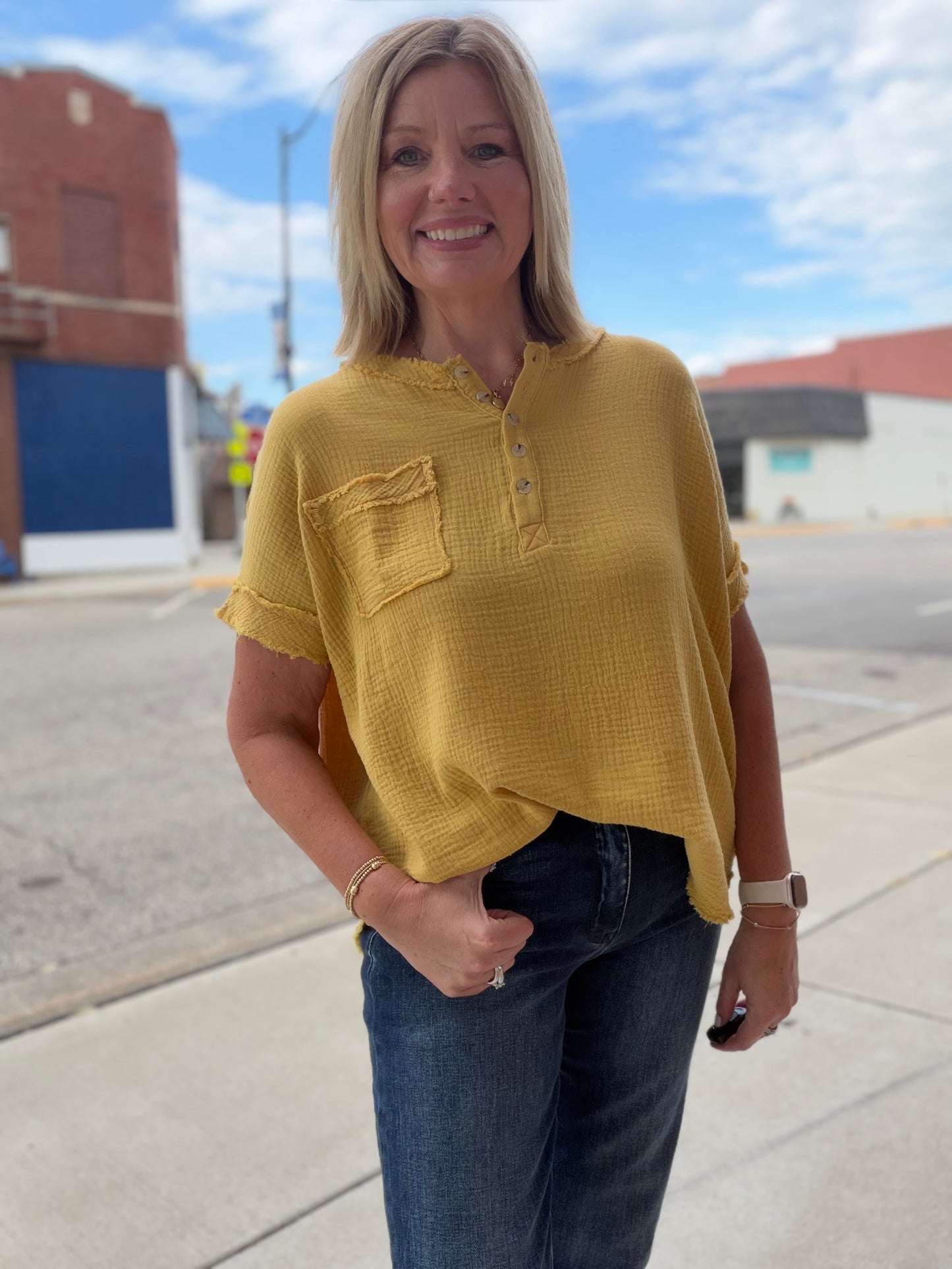 The Kelly Loose Fit Gauze Short Sleeve Top