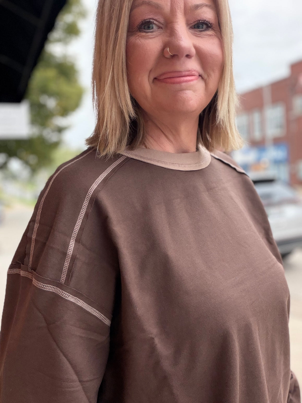 Weekend Crush Exposed Seam Contrast Top
