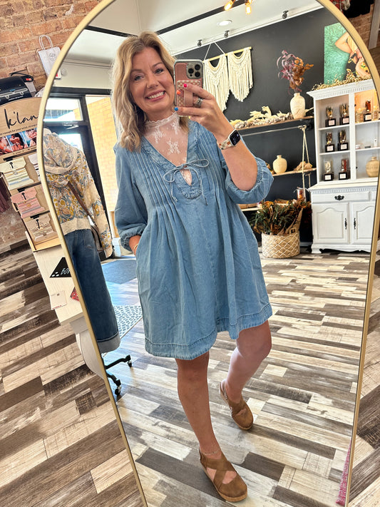 The Nadia V-neck 3/4 Sleeve Pleated Denim Dress