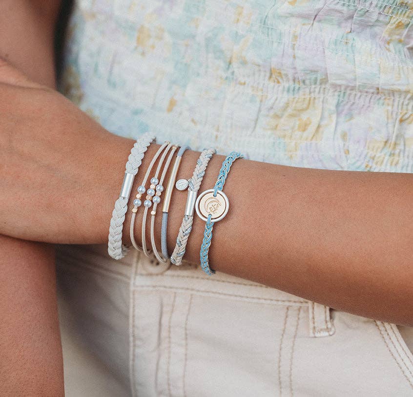 "Wonder" Soft Creams & Blues with Pearls & Gold Hair Tie Bracelets