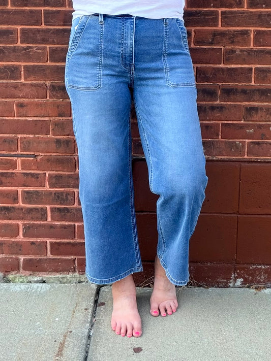 The Ellie Elastic Waistband Ankle Baggy Pull On Jeans by Vervet