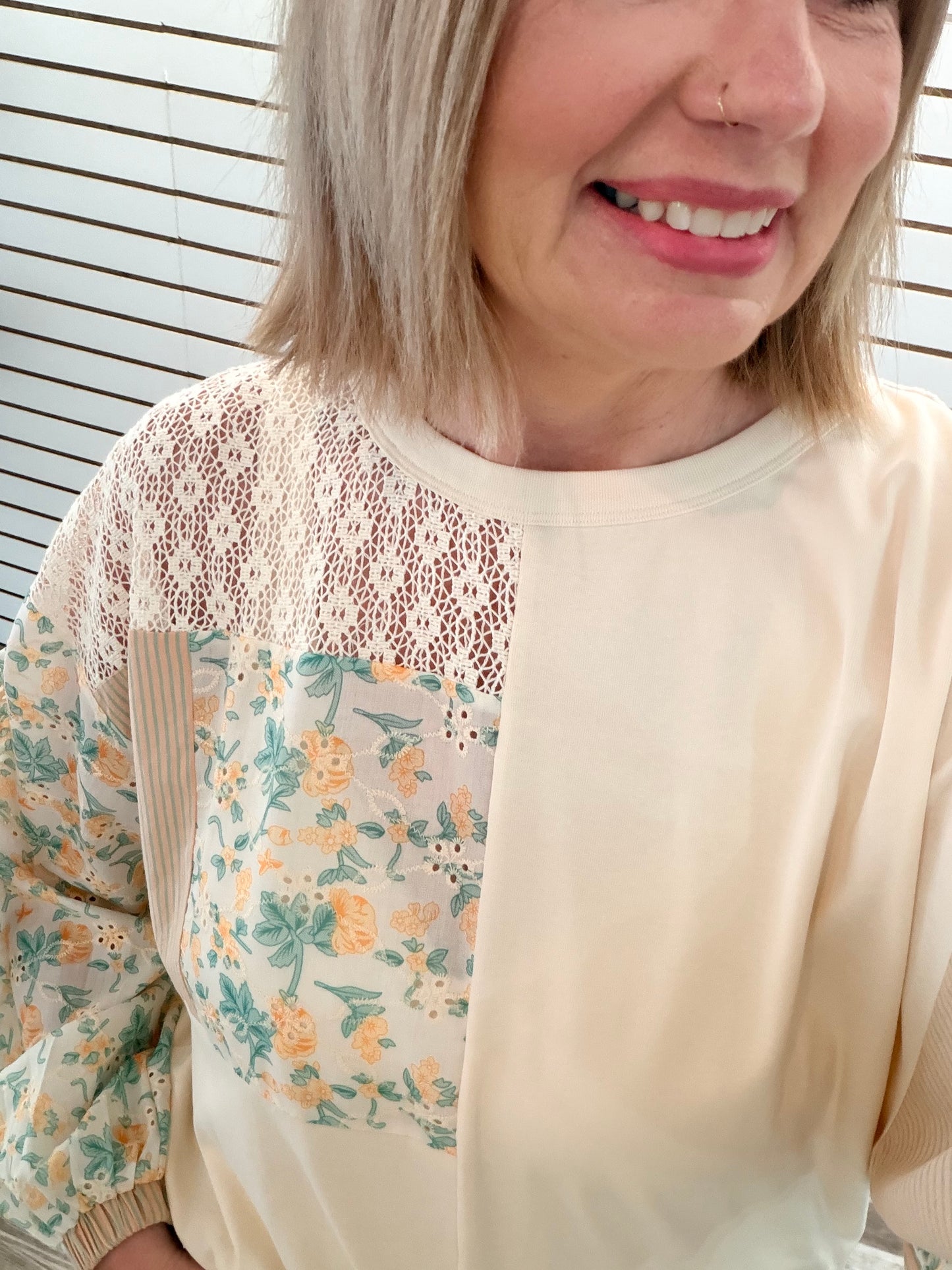 Easy Breezy Floral Print Eyelet Patchwork Balloon Sleeve Top