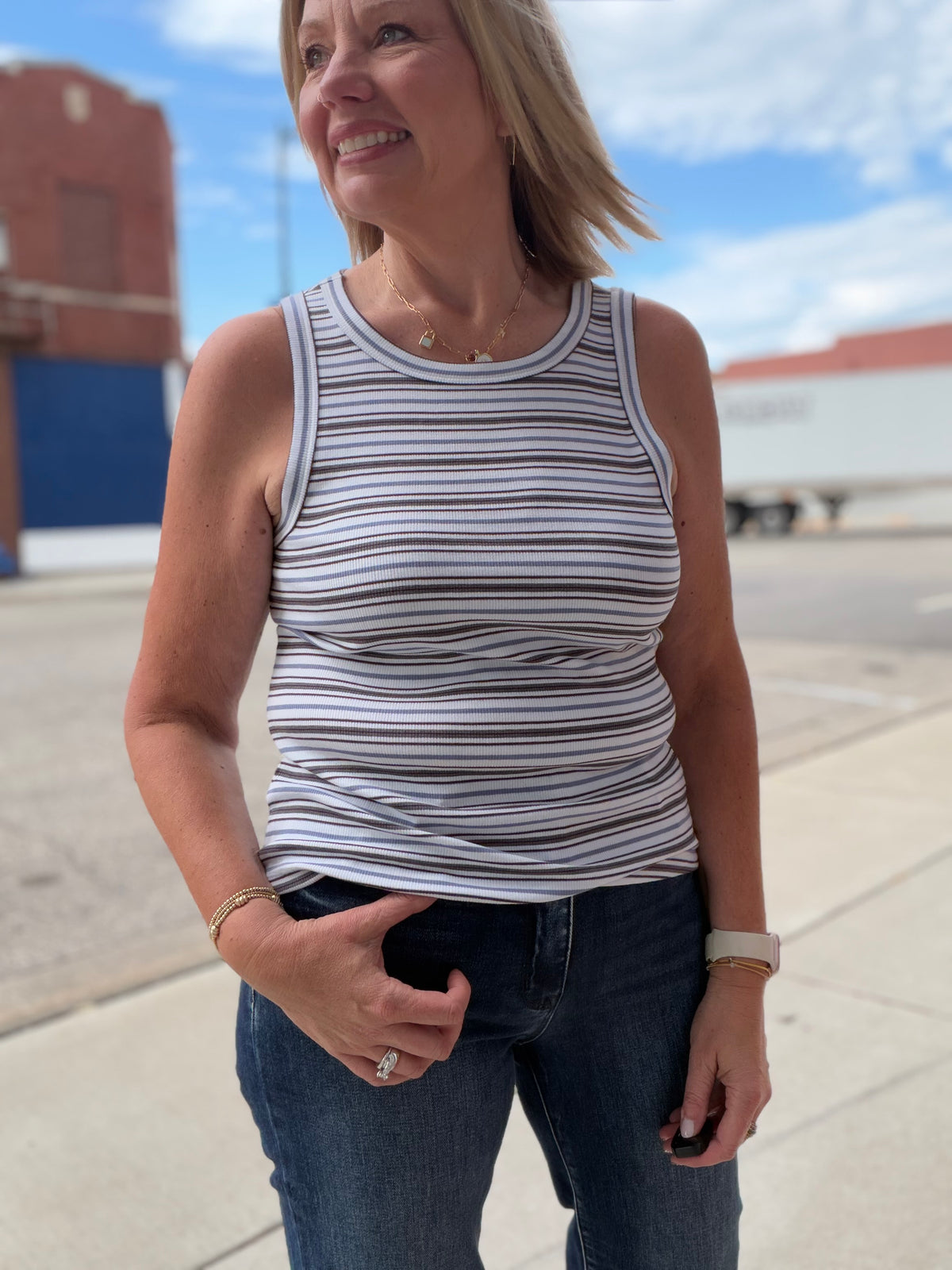 Thread & Supply Edlin Tank
