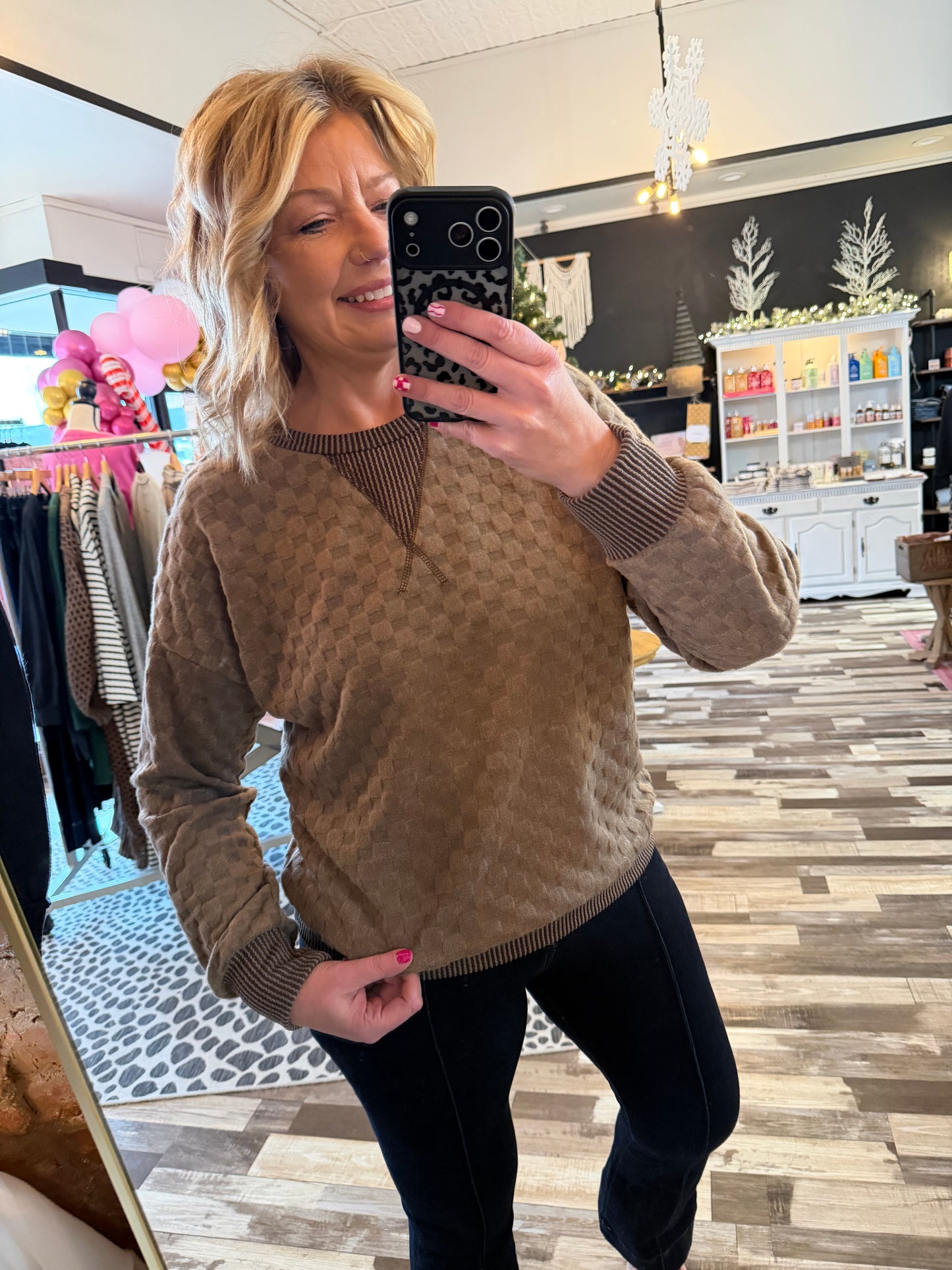 Soft Textured Checker Knit Pullover Sweatshirt