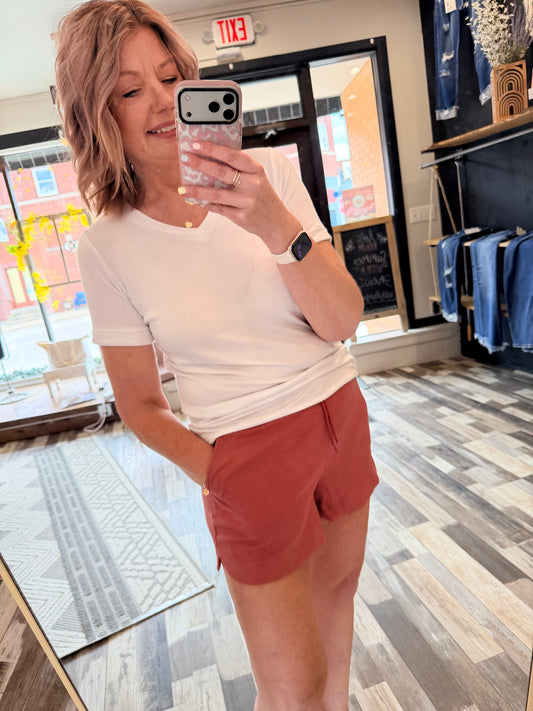 Scuba Elastic Waistband Shorts w/Pockets