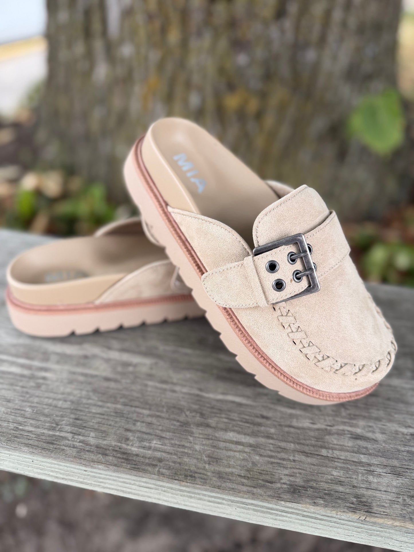 MIA Zaina Clogs