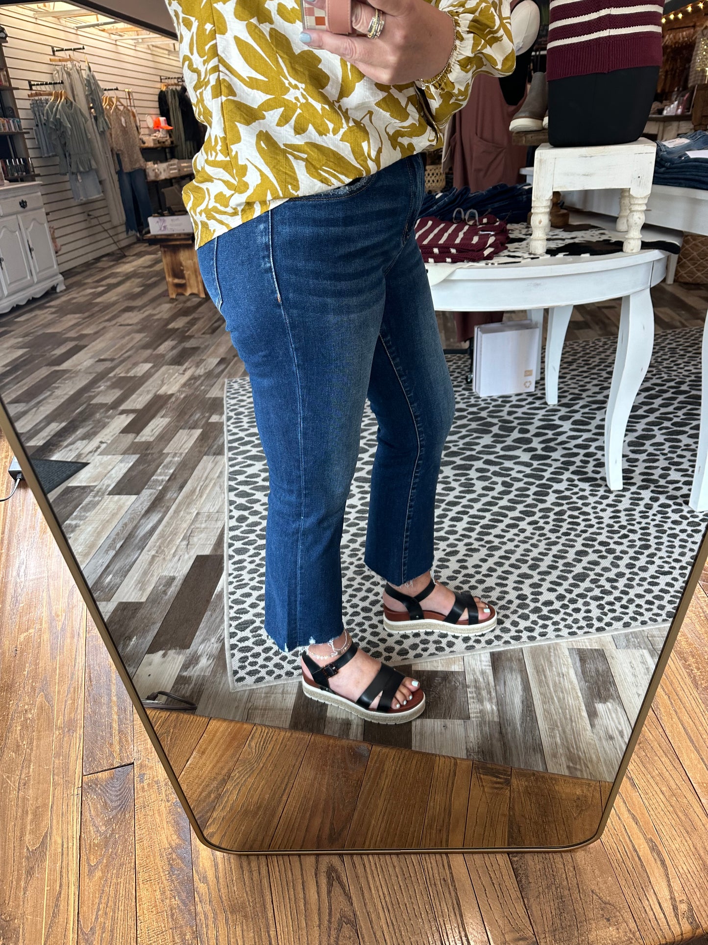 Lovervet Mid Rise Crop Mini Bootcut Jeans