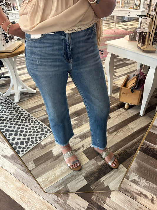 Risen High Rise Crop Straight Frayed Hem Jeans