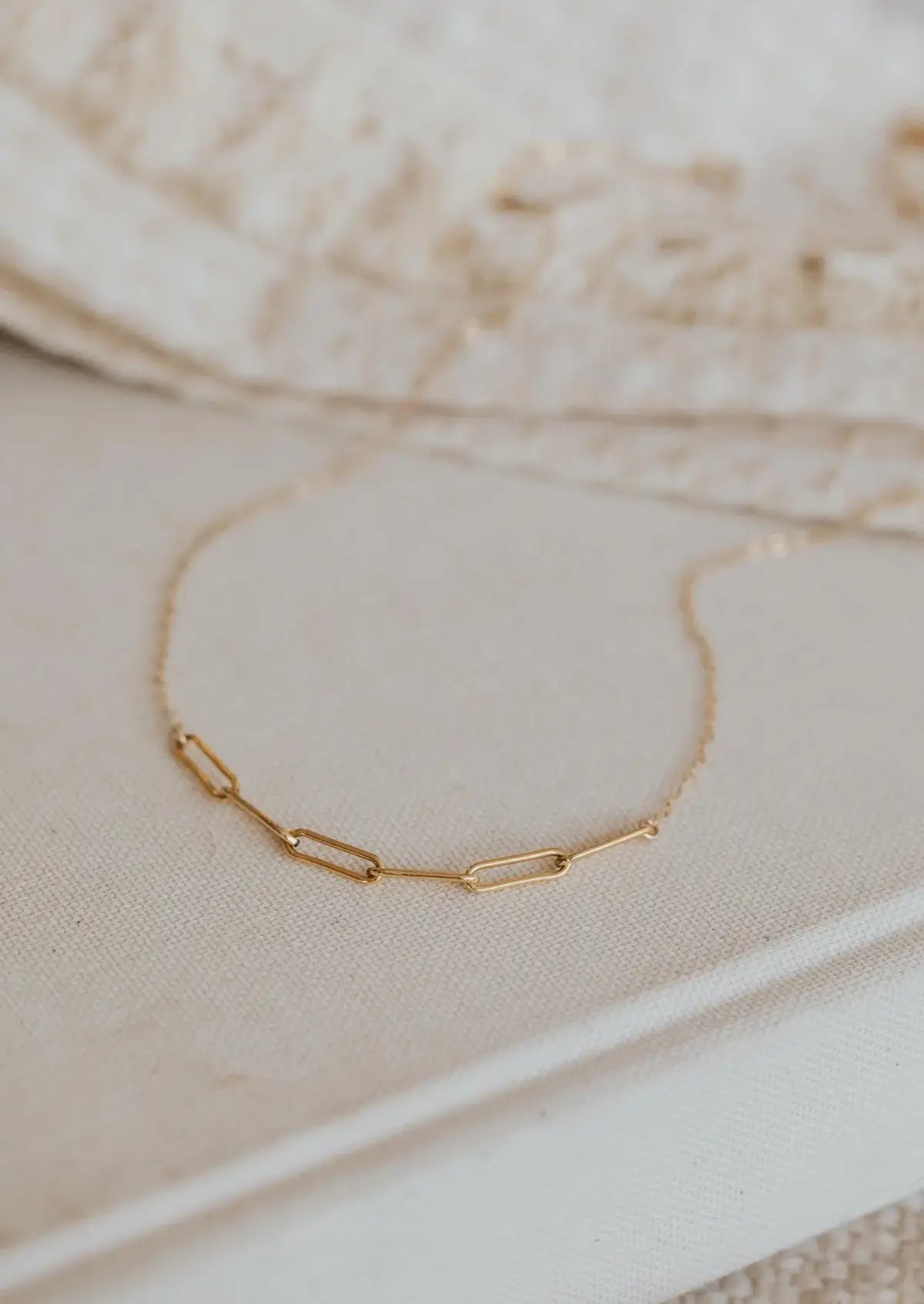Hello Adorn - Linked Necklace: Sterling Silver / 7