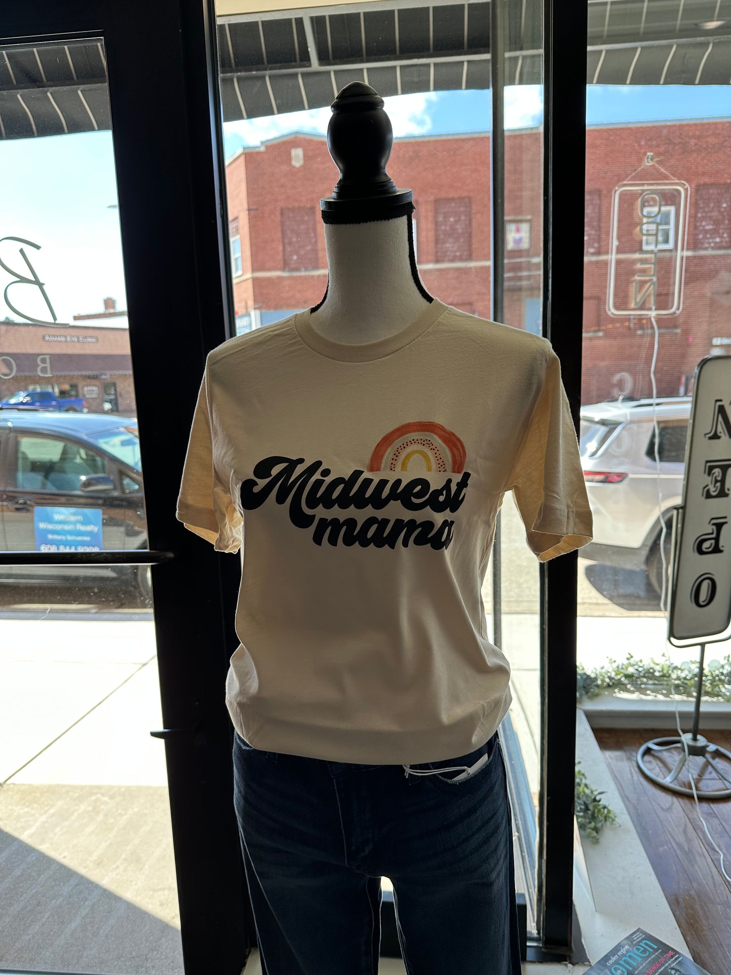 Midwest Mama tee