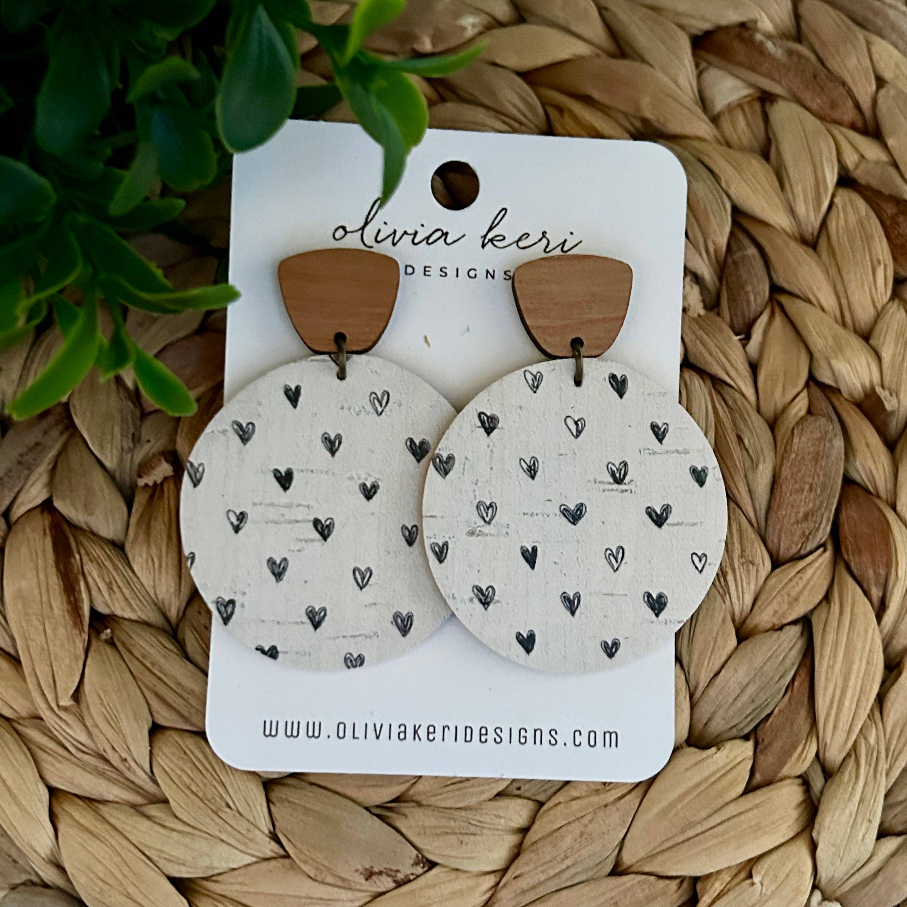 Everly Simple Hearts Blush Roots Boutique