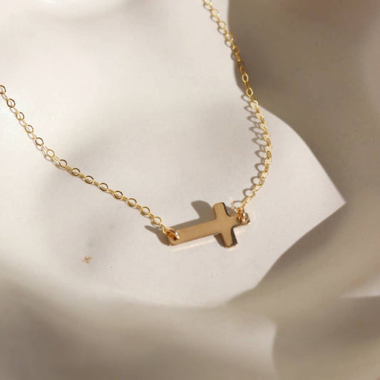 Token Jewelry - Cross Necklace: Sterling Silver / 18"